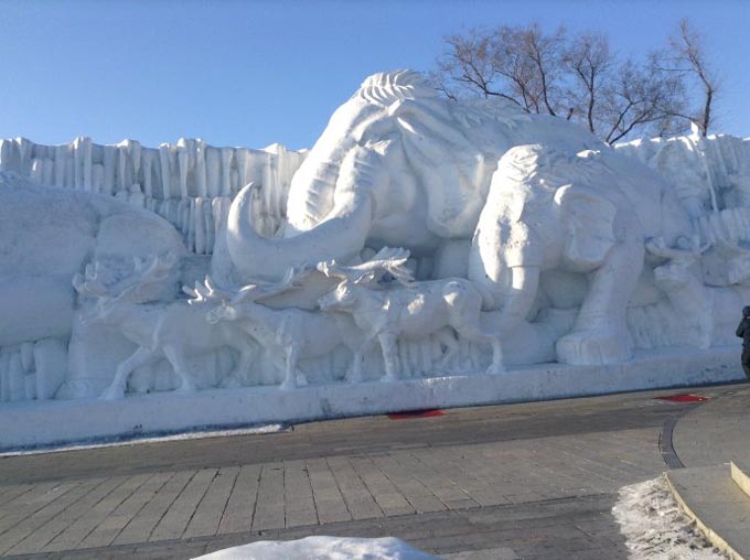 哈尔滨冬季雪雕工程施工 室外造雪 商业雪雕